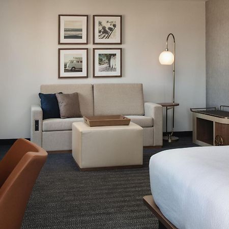 Courtyard By Marriott Santa Cruz Hotel Exterior photo