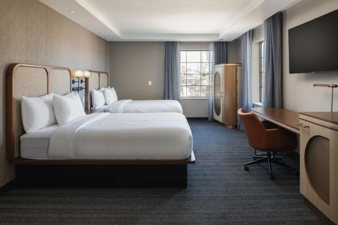 Courtyard By Marriott Santa Cruz Hotel Exterior photo