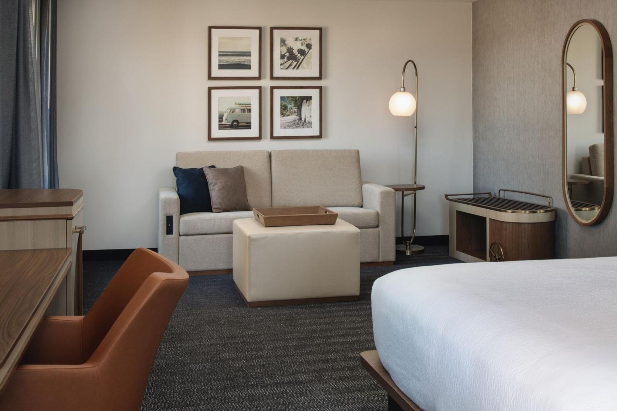 Courtyard By Marriott Santa Cruz Hotel Exterior photo